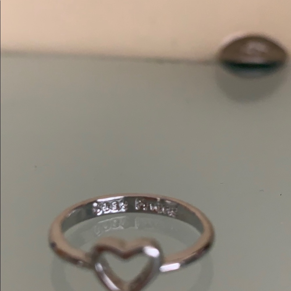Silver ring - Picture 2 of 3